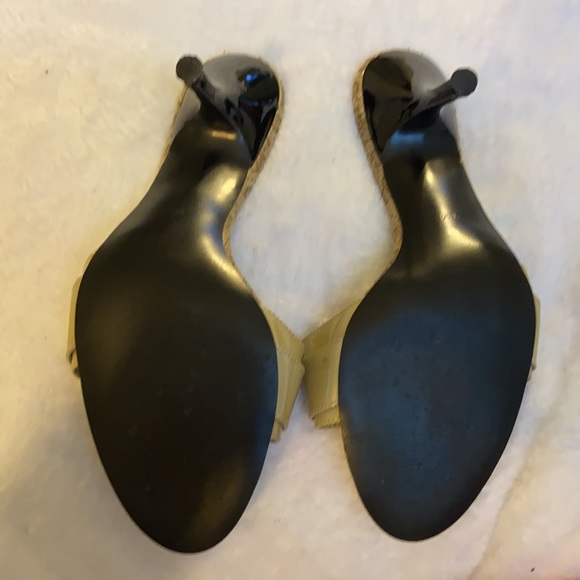 GUESS, tan, pumps. The inside of shoe is stunning with metallic colors. Steal!! - Picture 6 of 7